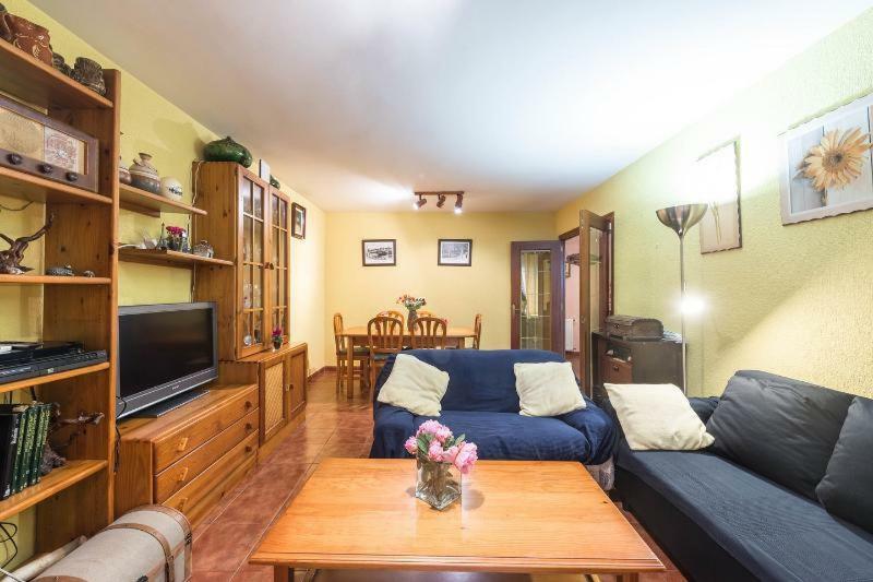 Apartmán Vivienda Familiar Con Jardin Junto A Ifema Madrid Exteriér fotografie