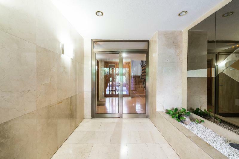 Apartmán Vivienda Familiar Con Jardin Junto A Ifema Madrid Exteriér fotografie