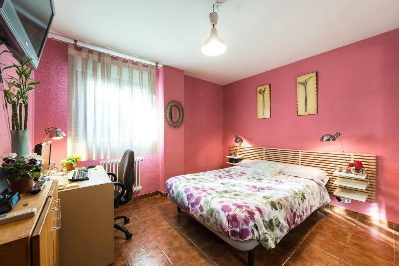 Apartmán Vivienda Familiar Con Jardin Junto A Ifema Madrid Exteriér fotografie
