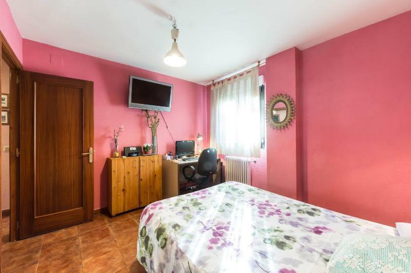 Apartmán Vivienda Familiar Con Jardin Junto A Ifema Madrid Exteriér fotografie
