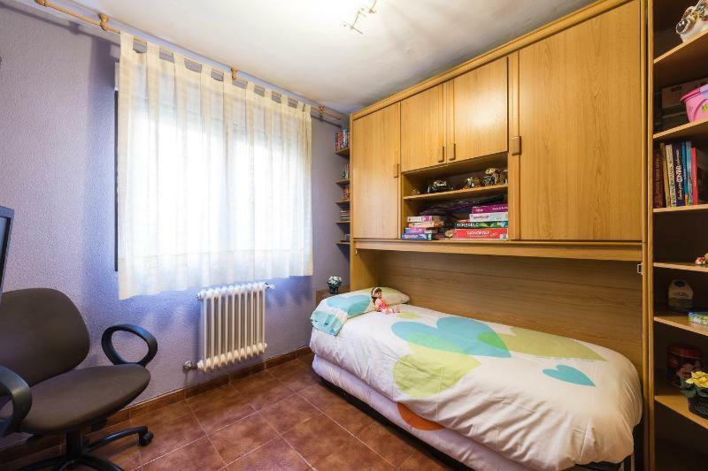 Apartmán Vivienda Familiar Con Jardin Junto A Ifema Madrid Exteriér fotografie